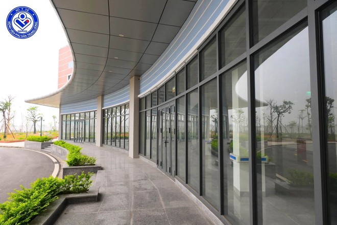 Không phải Việt Đức, Bạch Mai, đây là bệnh viện cơ sở 2 sắp mở cửa ở Hà Nội: Khu chờ khám rộng hơn hẳn - Ảnh 6.