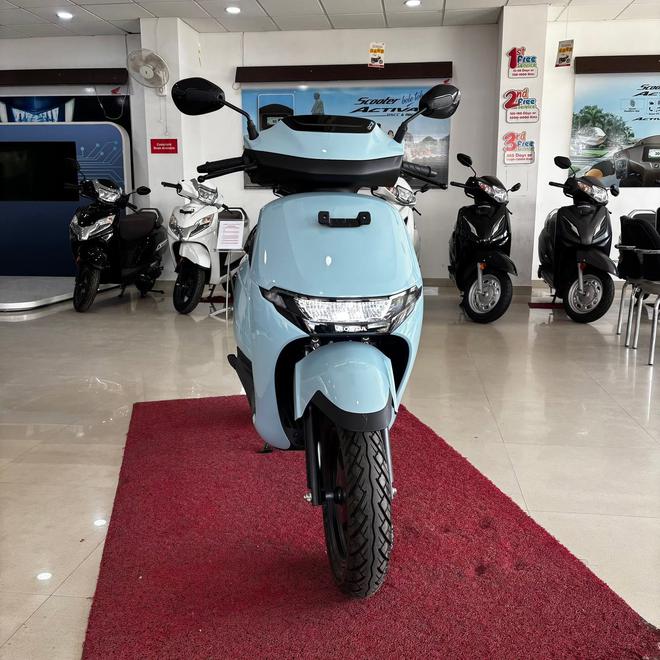 Xe m&aacute;y điện Honda dự đo&aacute;n về VN năm sau: Nhỏ gọn, gi&aacute; khoảng 30 triệu, cốp lớn hơn Vision - Ảnh 2.