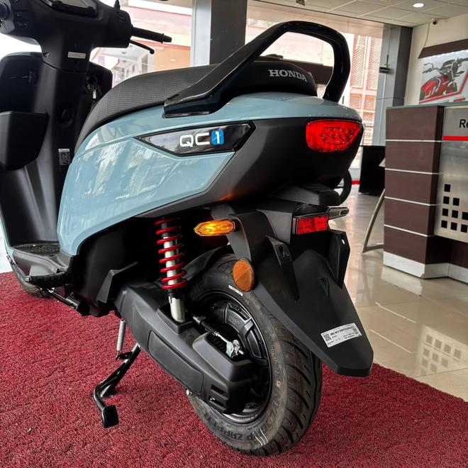 Xe m&aacute;y điện Honda dự đo&aacute;n về VN năm sau: Nhỏ gọn, gi&aacute; khoảng 30 triệu, cốp lớn hơn Vision - Ảnh 3.