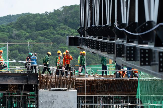 Trung tâm Hội nghị lớn top đầu thế giới ở Việt Nam đang thành hình “thần tốc” chưa từng có bên bờ biển - Ảnh 12.