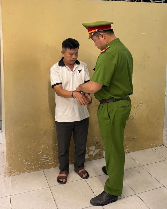 Ra lệnh bắt tạm giam nguyên Trưởng Ban quản lý chung cư Ngô Anh Tuấn SN 1977 - Ảnh 2.
