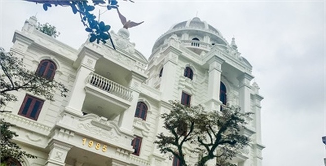 20151204160549 phu tho2 1449282848373 0 0 204 400 crop 1449362835501 - Biệt phủ đại gia n&uacute;i rừng: Tỷ ph&uacute; H&agrave; th&agrave;nh 'tắt điện'