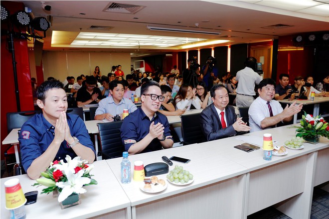 MC Anh Tuấn làm tổng đạo diễn đêm nhạc Michael Learns to Rock - Ảnh 1.