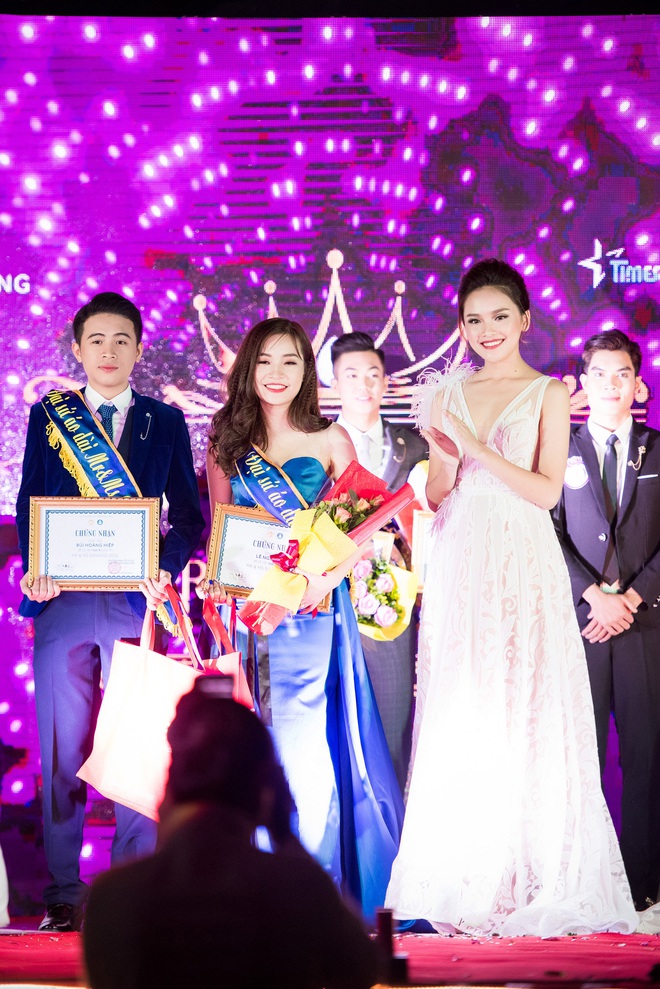 Hoa hậu Ngọc Hân xuất hiện chớp nhoáng tại sự kiện - Ảnh 8.