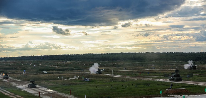 ẢNH+VIDEO: Khí tài quân sự Nga trình diễn tại Army-2016 - Ảnh 20.