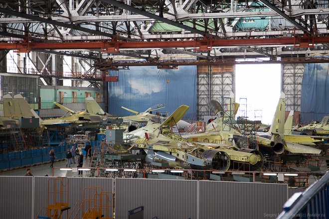 [ẢNH] Bên trong nhà máy chế tạo Su-30SM của Nga - Ảnh 17.