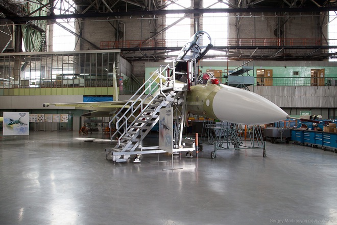 [ẢNH] Bên trong nhà máy chế tạo Su-30SM của Nga - Ảnh 19.