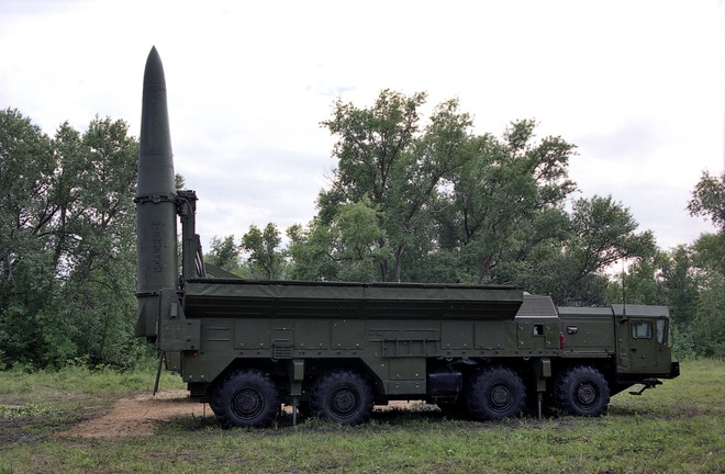 Tư lệnh Binh chủng pháo binh: VN sẽ trang bị tên lửa đối đất mới - Ảnh 2.
