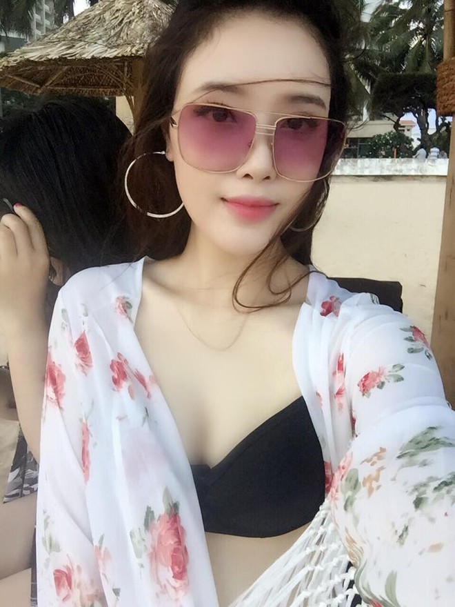 Vẻ đẹp nóng bỏng của em ruột 2 Hoa hậu nổi tiếng nhất Việt Nam - Ảnh 10.