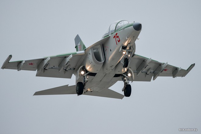 [ẢNH] Belarus nhận thêm số lượng lớn chiến đấu cơ Yak-130 từ Nga - Ảnh 11.