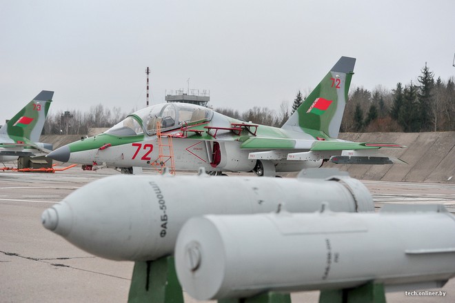 [ẢNH] Belarus nhận thêm số lượng lớn chiến đấu cơ Yak-130 từ Nga - Ảnh 14.