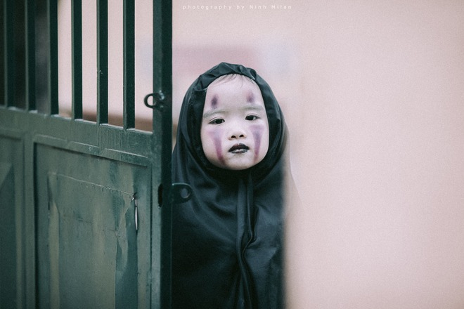 Cô bé Vô Diện phiên bản Việt dễ thương khiến dân mạng rần rần chia sẻ - Ảnh 1.