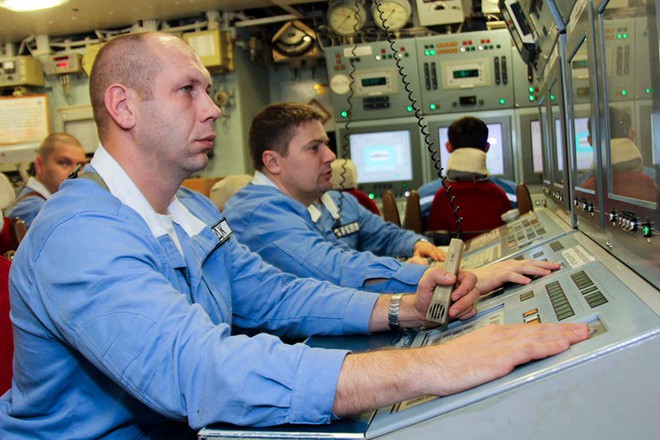 [ẢNH] Tàu ngầm hạt nhân Nga phóng tên lửa Bulava - Ảnh 2.