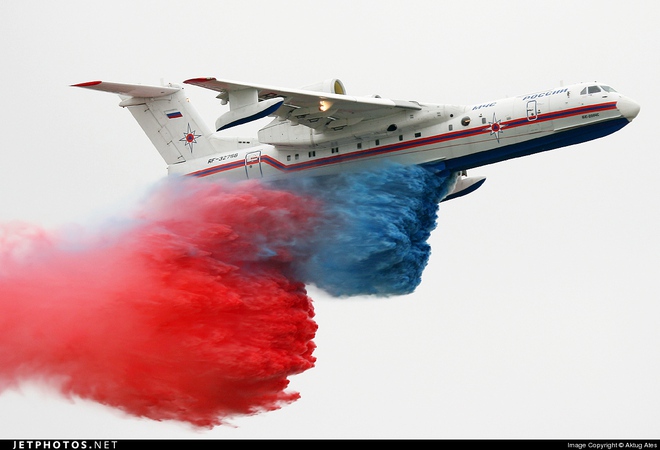 Quốc gia ĐNÁ đầu tiên cùng lúc mua tiêm kích Su-35 và Be-200 - Ảnh 3.