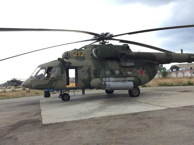 Trực thăng Mi-8 Nga bị bắn rơi tại Syria - Ảnh 2.