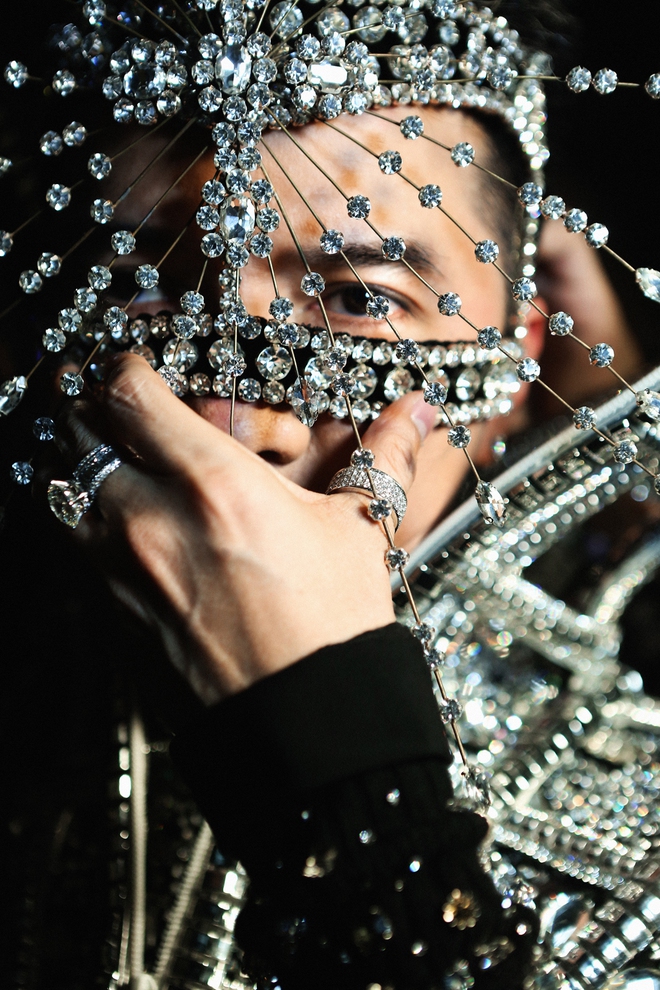 Mr Đàm tung trailer Diamond Show siêu đẹp trước đêm diễn ở HN - Ảnh 1.