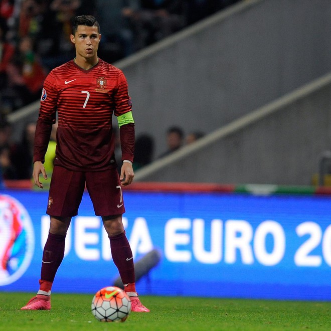 Bồ Đào Nha thua sốc, Ronaldo sẽ khóc và đòi bỏ ĐTQG... - Ảnh 4.