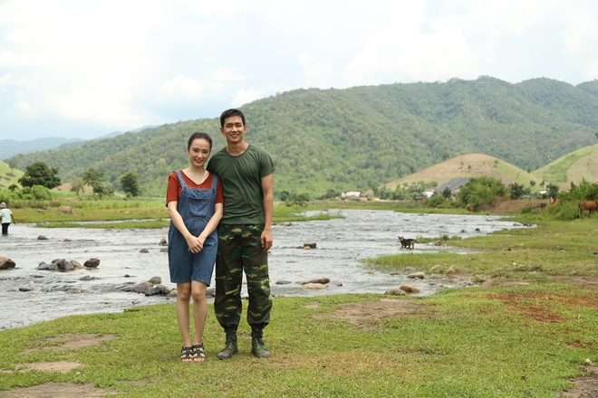 Angela Phương Trinh quấn quýt không rời bên bạn trai tin đồn - Ảnh 5.