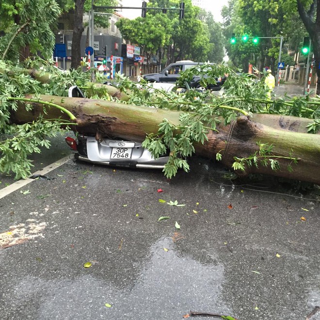 Xe đổ ngổn ngang đường, xuất hiện bản đồ di chuyển ở Hà Nội - Ảnh 4.