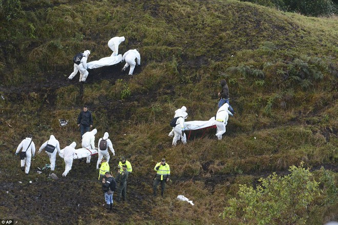Thủ môn chết trong bệnh viện và những bức hình ám ảnh về vụ máy bay chở CLB Brazil rơi - Ảnh 7.