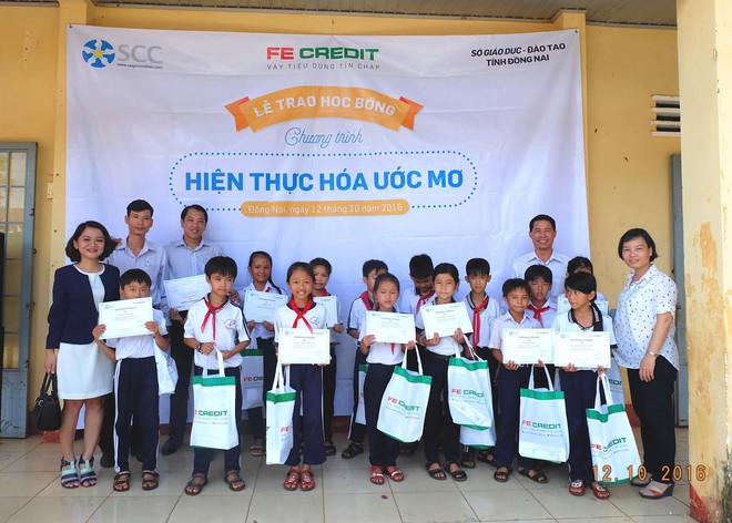 FE Credit tặng 120 suất học bổng hiện thực hóa ước mơ cho trẻ em nghèo hiếu học - Ảnh 5.