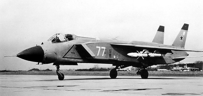 Yakovlev Yak-141 Freestyle - Hình mẫu phát triển của F-35B? - Ảnh 5.