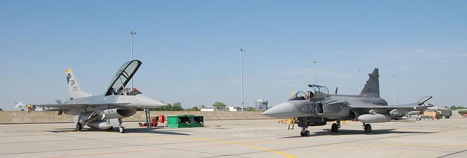 JAS-39 và F-16 sẽ cùng gia nhập biên chế Không quân Việt Nam? - Ảnh 3.