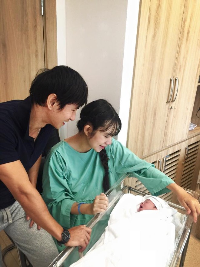 Vợ chồng Lý Hải - Minh Hà hạnh phúc bên 4 đứa con trong viện  - Ảnh 8.