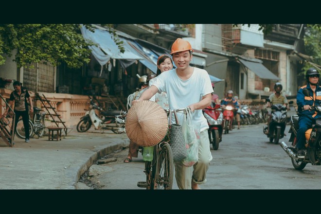 Có bao cặp đôi Việt dám làm như họ: Đi xin nón rách, nhặt dép ở bãi rác chụp ảnh cưới? - Ảnh 3.