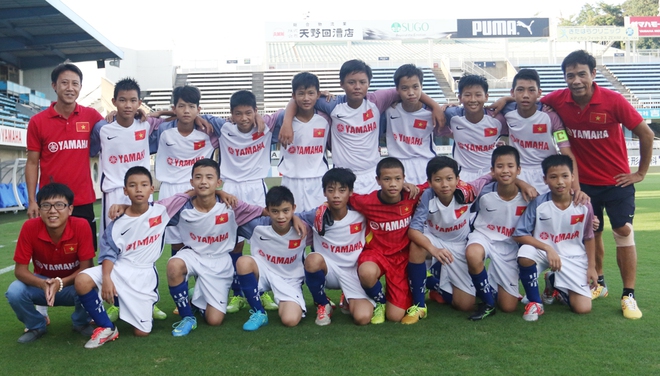 U.13 bóng đá học đường thua đội bóng trẻ của J.League - Ảnh 1.