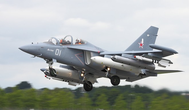 Rơi L-39, KQVN tăng tốc mua tiêm kích huấn luyện Yak-130 - Ảnh 2.