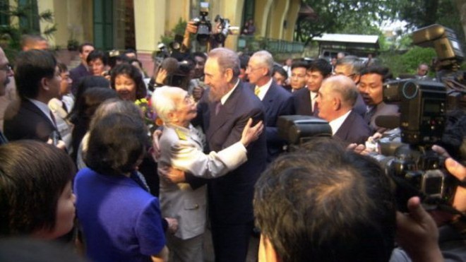 Fidel Castro và quyết định dùng máy bay cứu cô gái Quảng Trị - Ảnh 3.