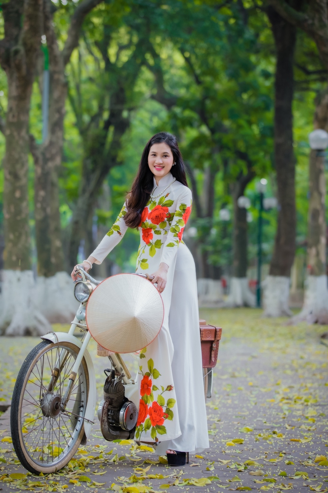 Sự thật thú vị về bức ảnh người con gái Việt xinh đẹp mặc áo dài - Ảnh 3.