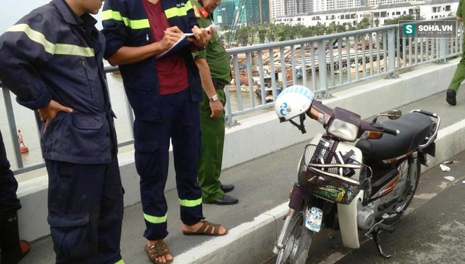 Nam thanh niên đột ngột bỏ lại xe máy, nhảy xuống sông Sài Gòn - Ảnh 2.