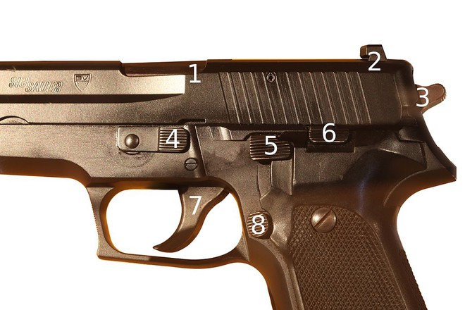 SIG SAUER P226 - Dòng súng ngắn được ưa chuộng hàng đầu thế giới - Ảnh 3.