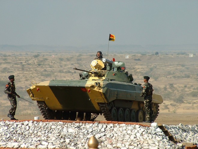 Không đủ trình chế tạo xe chiến đấu, Ấn Độ hối hận vì từ chối Nga - Ảnh 2.
