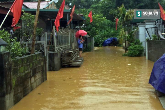 Cảnh ngập chưa từng thấy ở TP Lai Châu - Ảnh 7.