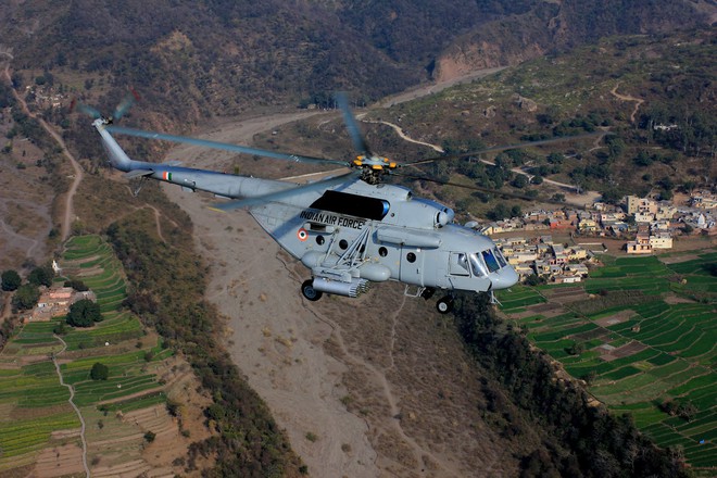 Vì sao đặc nhiệm Ấn Độ ưa chuộng trực thăng Mi-17? - Ảnh 1.