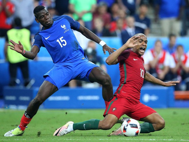 Zidane ra vẻ làm cao vụ Paul Pogba - Ảnh 2.