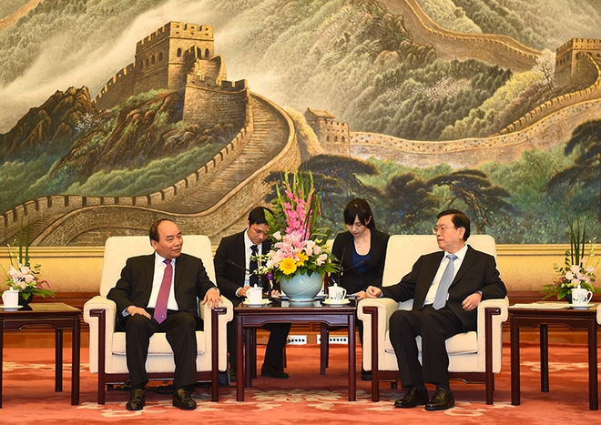Thủ tướng Nguyễn Xuân Phúc gặp và làm việc với các lãnh đạo TQ - Ảnh 1.