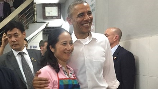 15 hình ảnh thân thiện của Tổng thống Obama ở Việt Nam - Ảnh 4.