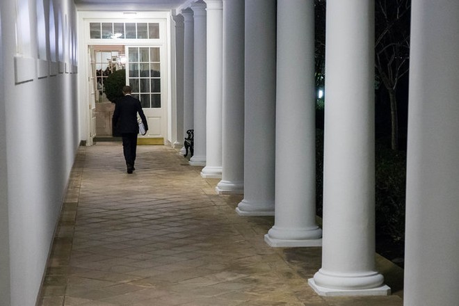 Tổng thống Obama: Những giây phút một mình khi đêm xuống - Ảnh 2.