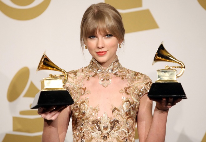 Gia đình danh gia vọng tộc của nữ hoàng chia tay Taylor Swift - Ảnh 7.