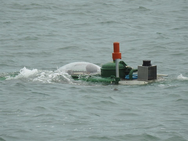 Hình ảnh độc khi tàu ngầm mini Hoàng Sa ra đại dương - Ảnh 3.