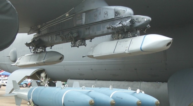 Nga có sợ khi Mỹ đưa JASSM-ER lên máy bay B-52? - Ảnh 5.