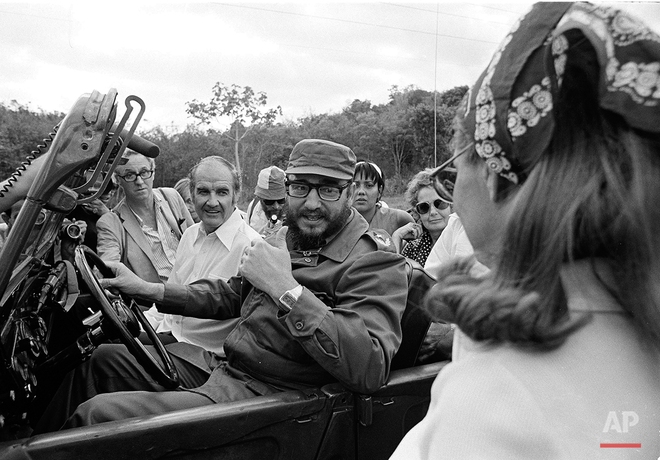 23 bức ảnh ấn tượng về cuộc đời huyền thoại của Fidel Castro - Ảnh 11.