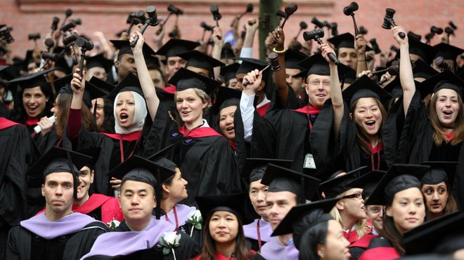 Người Việt ở Harvard lên tiếng về Harvard bốn rưỡi sáng - Ảnh 2.