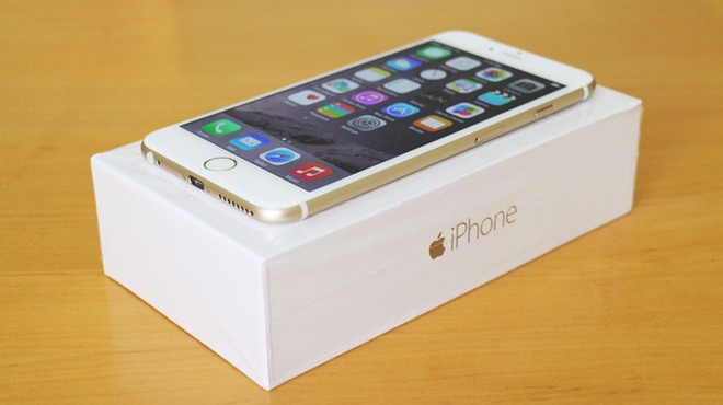 Rớt giá còn 5 triệu đồng, iPhone 6 lock thành hàng giá rẻ - Ảnh 2.