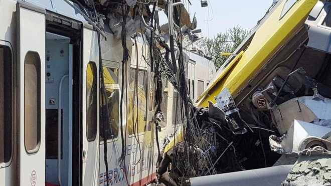  Tai nạn đường sắt ở Ý: 22 người thiệt mạng  - Ảnh 1.