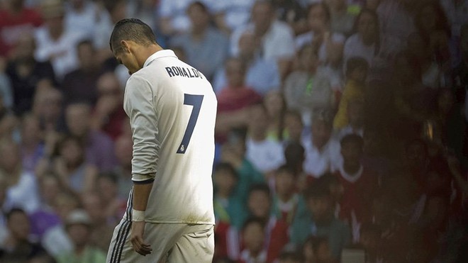 Ronaldo kiêu căng và sẽ mất Quả bóng Vàng? - Ảnh 2.